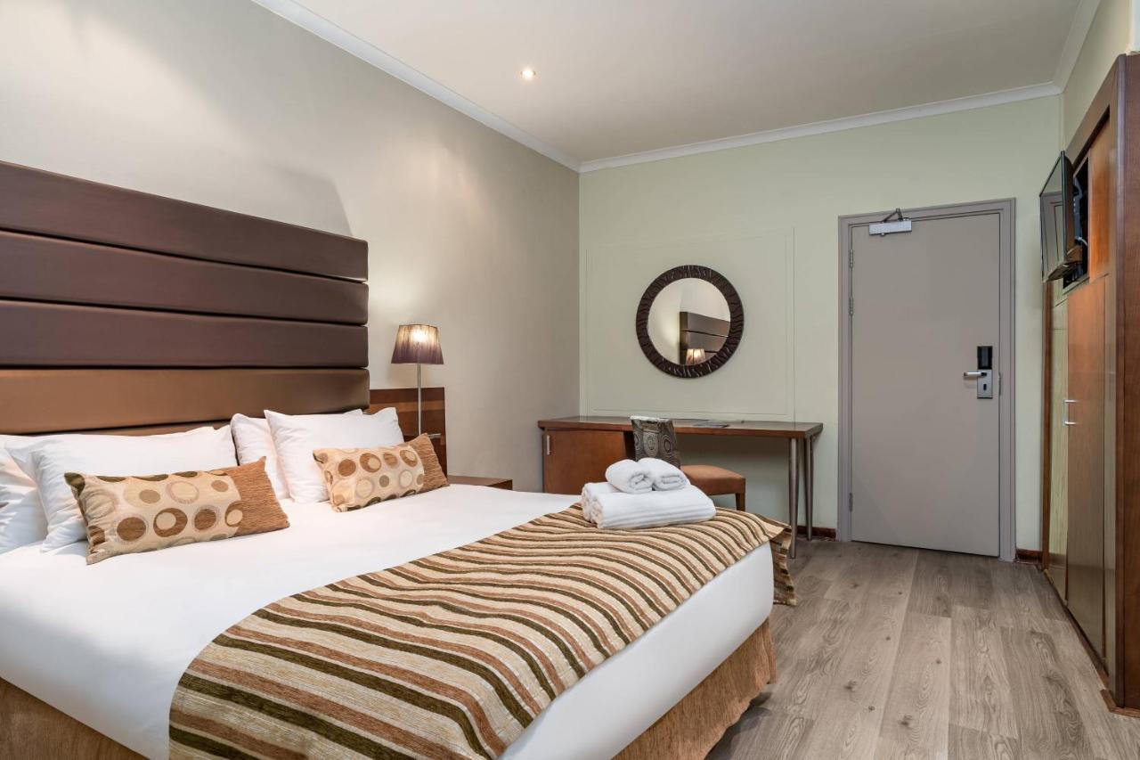 Protea Hotel By Marriott Upington Dış mekan fotoğraf